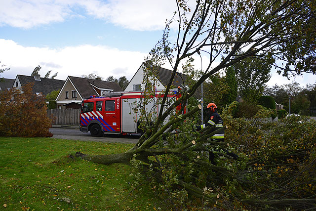 2013/265/GB 20131028c 004 Stormschade Edisonstraat.jpg